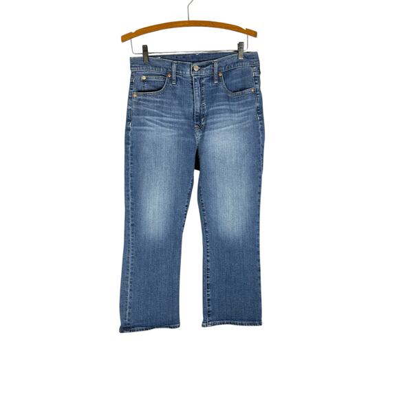 GAP Kick Fit High Rise Crop Jeans Women’s Size 30 10S Medium Wash Stretch Denim - Picture 2 of 6